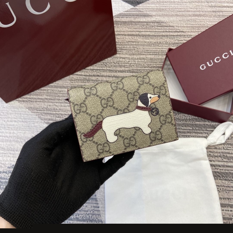 G*u*i wallets & purse